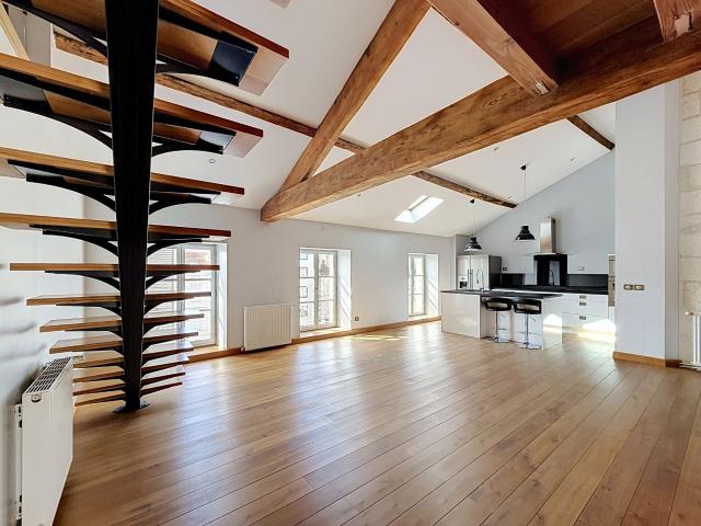 Appartement 4 pièces 84 m²