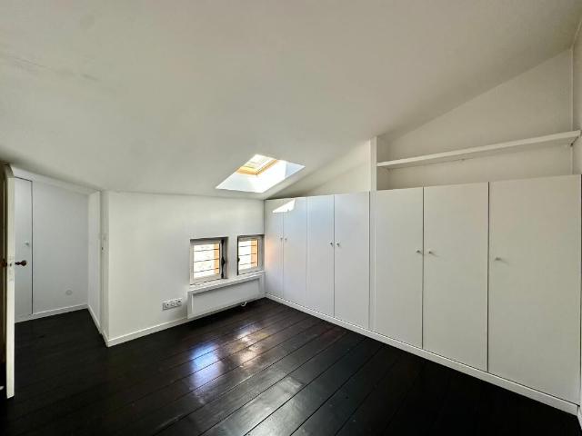 Appartement 4 pièces, 85 m² à louer à Bordeaux 33000
