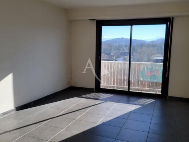 Appartement 4 pièces, 85 m² à louer à Pau 64000