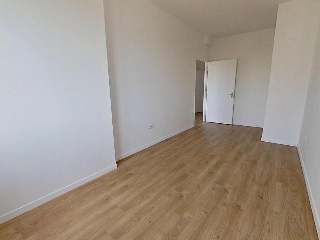 Appartement 4 pièces, 85 m² à louer à Saint Ouen sur Seine 93400