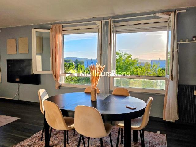 Appartement 4 pièces 85 m²
