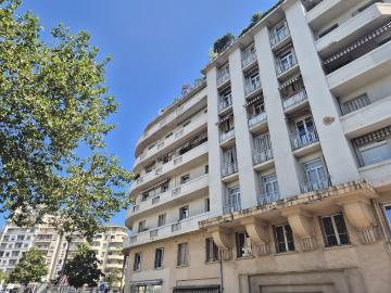 Appartement 4 pièces, 86 m² à louer à Toulon 83000