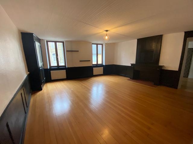 Appartement 4 pièces, 86 m² à louer à Cousance 39190