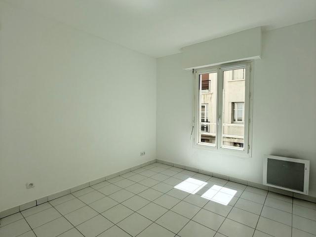 Appartement 4 pièces, 86 m² à louer à Marseille 5 13005