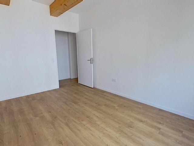 Appartement 4 pièces, 86 m² à louer à Saint Ouen sur Seine 93400
