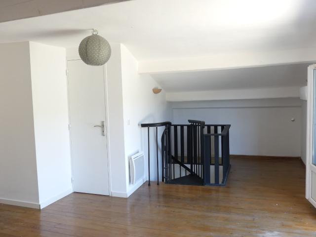 Appartement 4 pièces, 89 m² à louer à Carros 06510