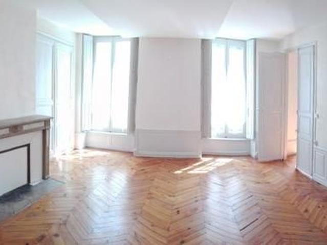 Appartement 4 pièces, 93 m² à louer à Clermont Ferrand 63000