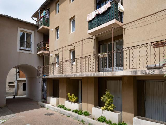 Appartement 4 pièces, 93 m² à louer à L'Isle sur la Sorgue 84800
