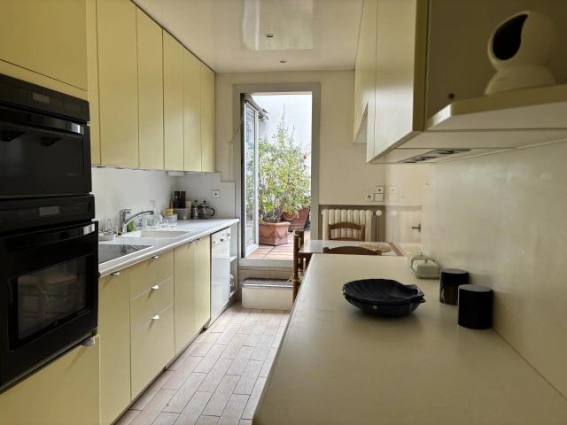 Appartement 4 pièces, 93 m² à louer à Paris 15 75015