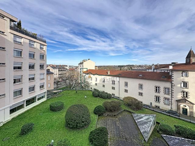 Appartement 4 pièces 93 m²