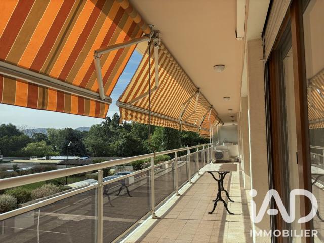 Appartement 4 pièces 93 m²