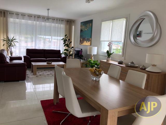 Appartement 4 pièces 90 m²