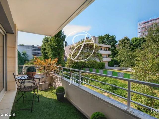 Appartement 4 pièces 90 m²