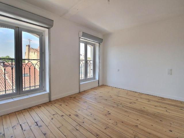 Appartement 4 pièces, 92 m² à louer à Lavaur 81500