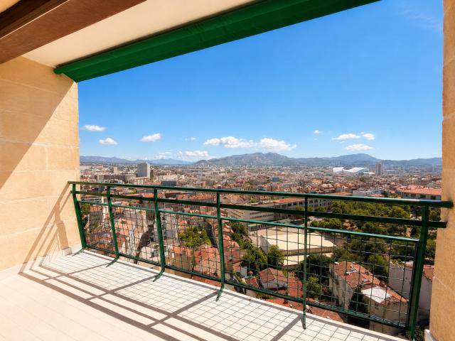 Appartement 4 pièces, 92 m² à louer à Marseille 6 13006