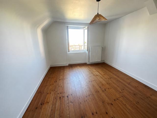 Appartement 4 pièces, 92 m² à louer à Rodez 12000