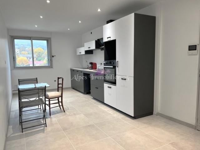 Appartement 4 pièces 92 m²