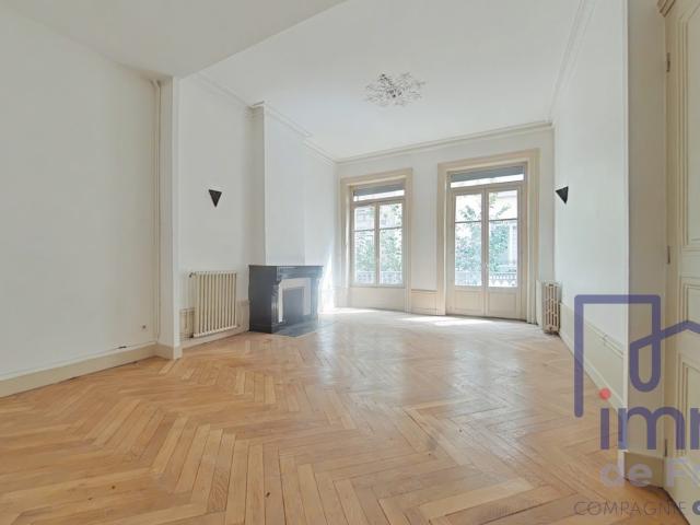 Appartement 4 pièces 92 m²
