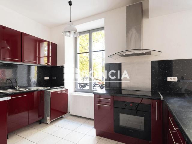 Appartement 4 pièces 97 m²