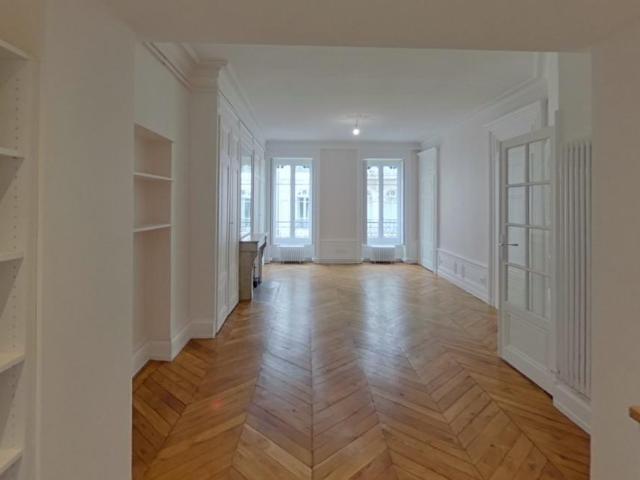 Appartement 4 pièces 97 m²