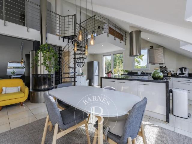 Appartement 4 pièces 97 m²