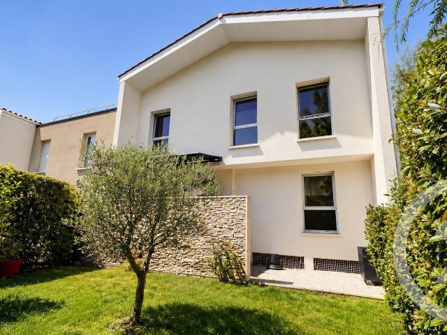 Appartement 4 pièces 97 m²