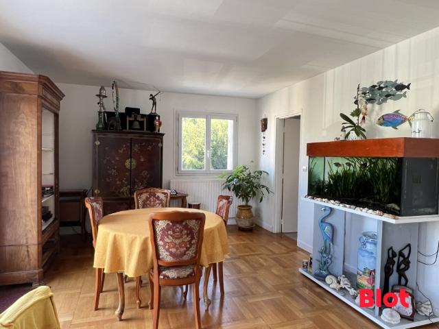 Appartement 4 pièces 97 m²