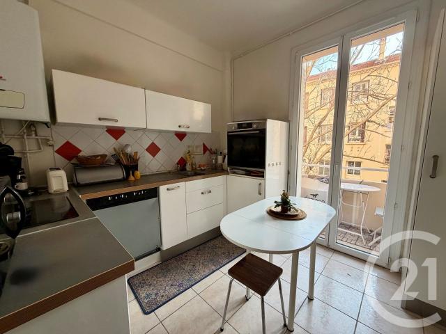 Appartement 4 pièces 97 m²