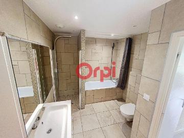 Appartement 4 pièces, 94 m² à louer à Feigères 74160