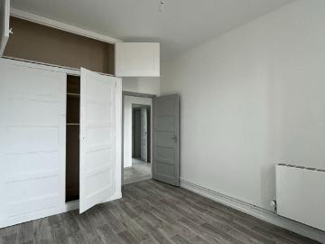 Appartement 4 pièces, 94 m² à louer à Le Pouzin 07250
