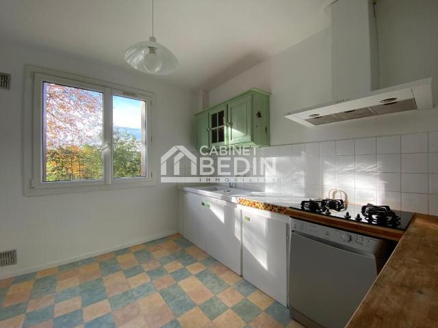 Appartement 4 pièces 94 m²
