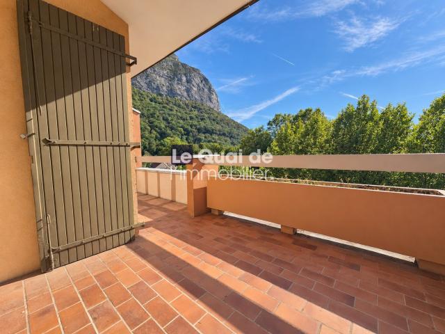 Appartement 4 pièces 94 m²