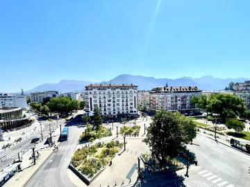 Appartement 4 pièces 94 m²