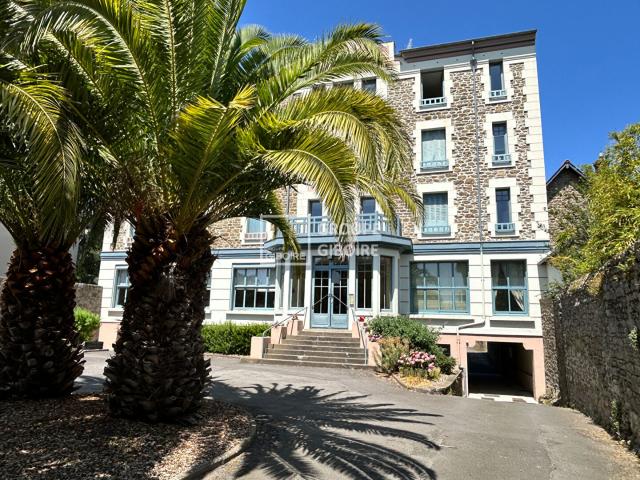 Appartement 4 pièces 94 m²
