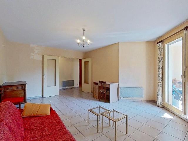 Appartement 4 pièces, 962 m² à louer à Caluire et Cuire 69300