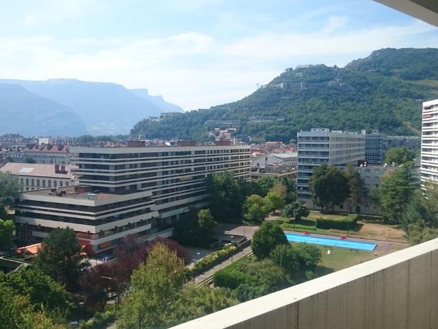Appartement 4 pièces, 96 m² à louer à Grenoble 38000