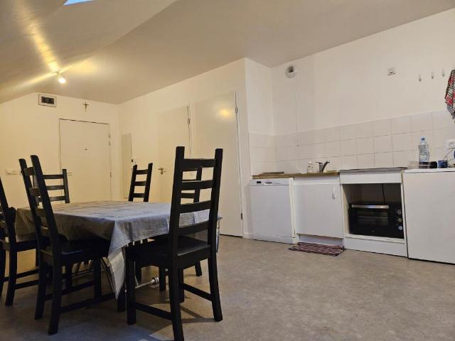 Appartement 4 pièces, 96 m² à louer à Melun 77000