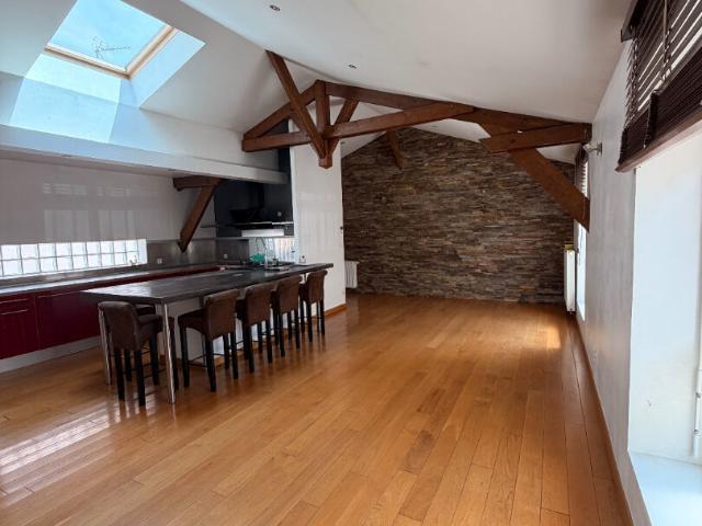 Appartement 4 pièces 96 m²