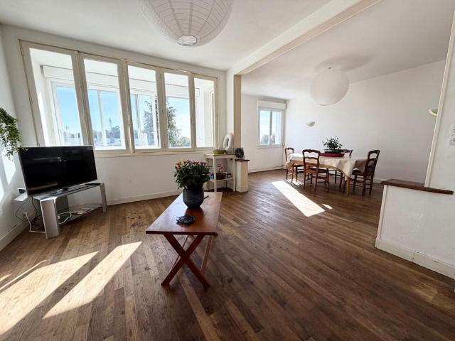 Appartement 4 pièces 96 m²