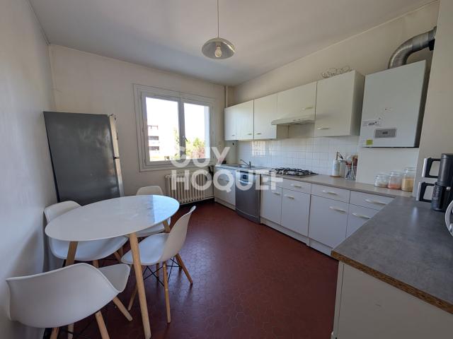 Appartement 4 pièces, 98 m² à louer à Saint Cyr sur Loire 37540