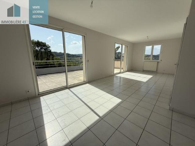 Appartement 4 pièces, 99 m² à louer à Le Puy en Velay 43000