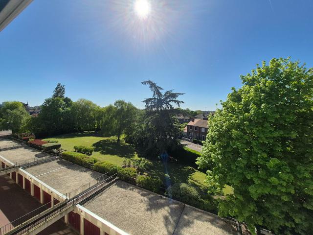Appartement 4 pièces 99 m²