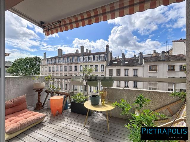 Appartement 4 pièces 99 m²