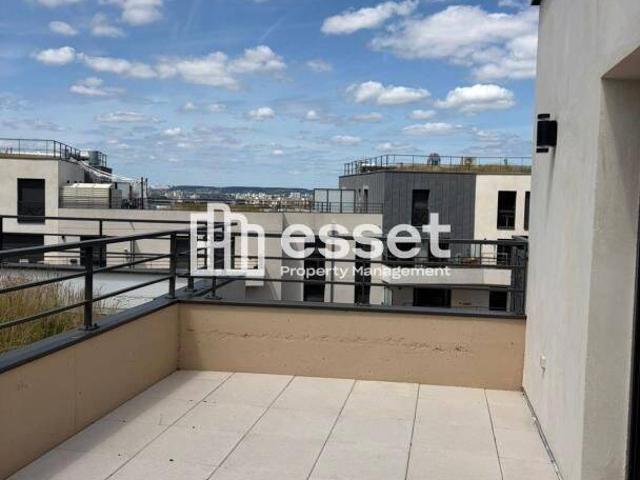 Appartement 4 Pièces 102.86m² à louer 2200 euros COURBEVOIE 92