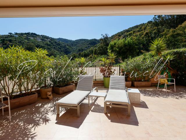 Appartement 4 pièces 102 m²