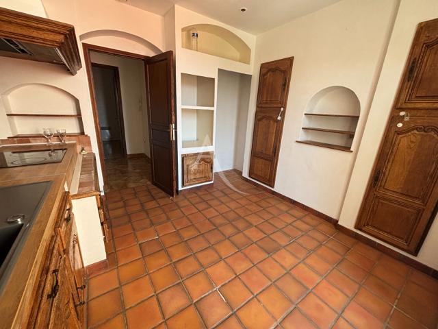 Appartement 4 pièces, 103 m² à louer à Nice 06000
