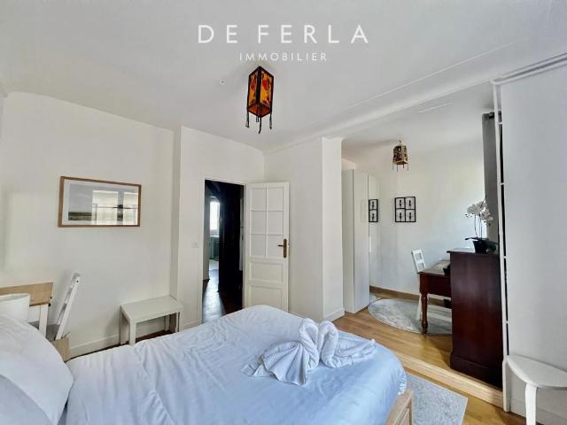 Appartement 4 pièces, 103 m² à louer à Paris 5 75005