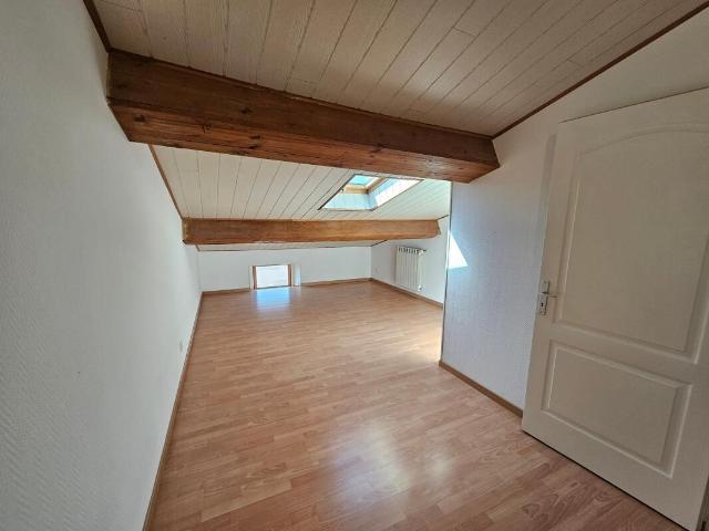 Appartement 4 pièces, 106 m² à louer à Château Salins 57170