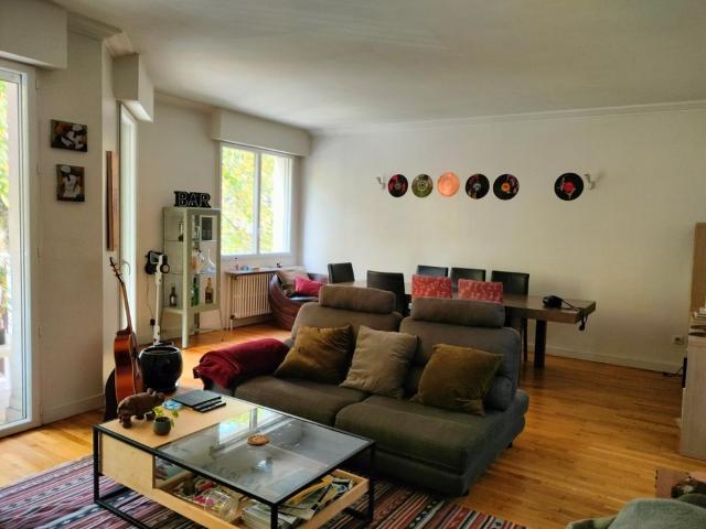 Appartement 4 pièces, 104 m² à louer à Nantes 44000