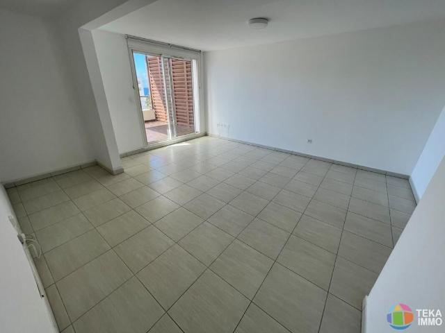 Appartement 4 pièces, 104 m² à louer à Saint Denis 97400